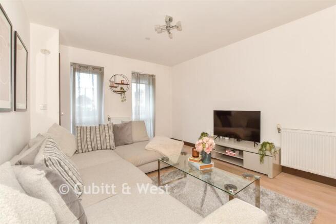 Lounge/Kitchen