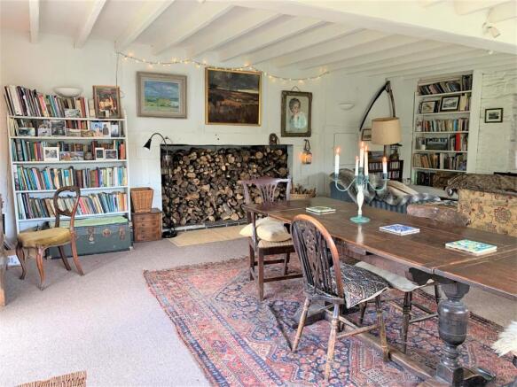 Sitting room 3.JPG