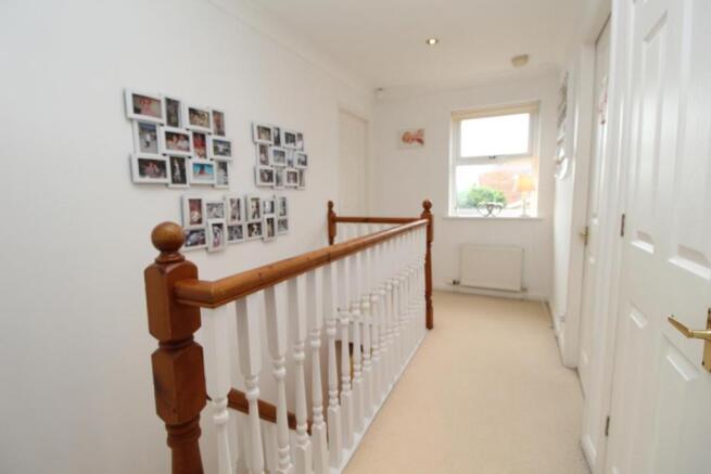 FIRST FLOOR LANDING