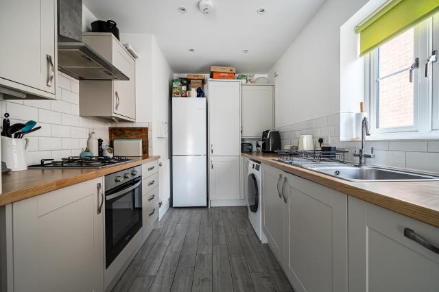 Rowles Close, Kennington, Oxford photo 3