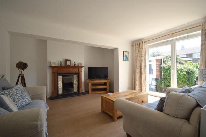 SITTING ROOM.jpeg