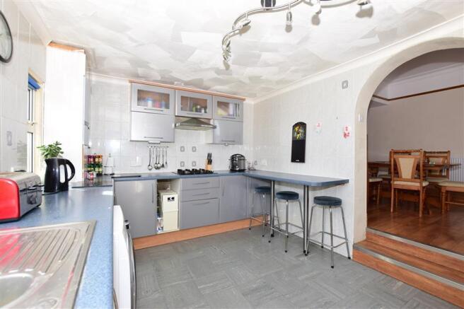 Kitchen/Breakfast Area