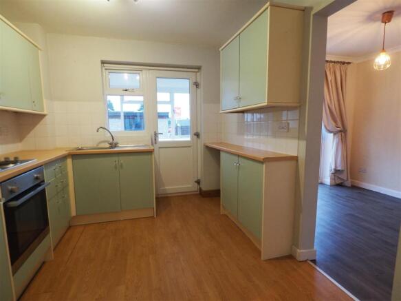 Kitchen Into Separate Dining Room 007