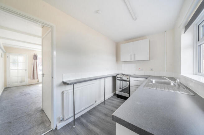 2 bed House for sale Image 6