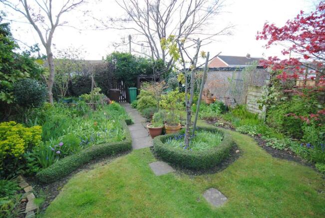 4cyprusgrovegarden5.JPG