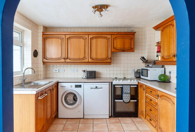 Stephens Drive, Barrs Court, Bristol, Gloucestershire, BS30 photo 4