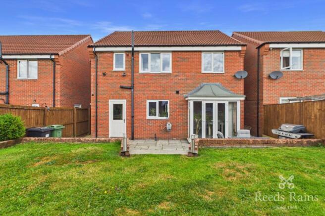 4 bed Detached for sale Image 7