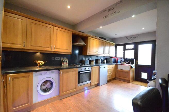 Kitchen 02