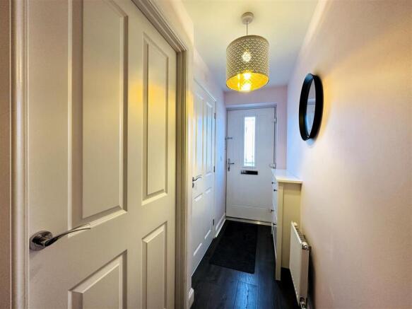 3 bed Semi-Detached for sale Image 5