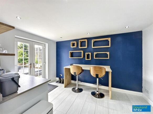 3 bed Semi-Detached for sale Image 8