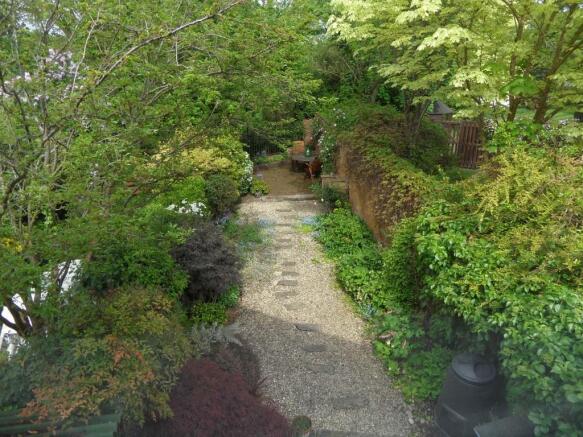 Photo 12