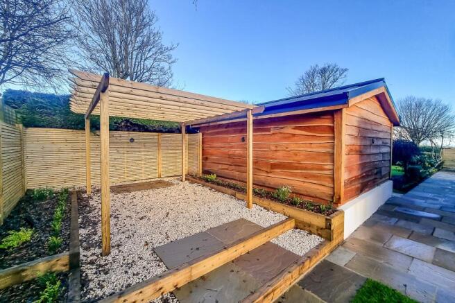4 bed Semi-Detached for sale Image 10