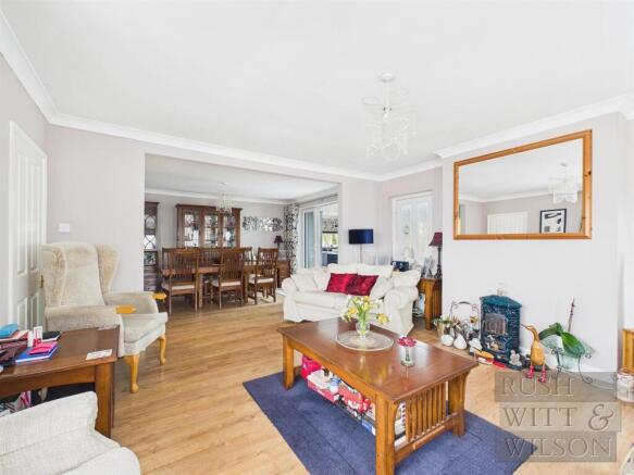 Ochiltree Close, Hastings photo 4