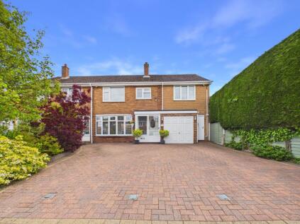 Cedar Drive, Streetly, B74
