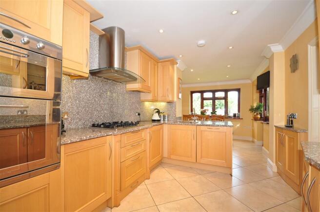 Kitchen/Breakfast Room