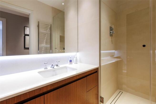 En-Suite Shower