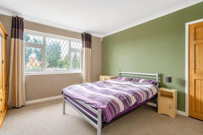 3 bed Semi-Detached for sale Image 8