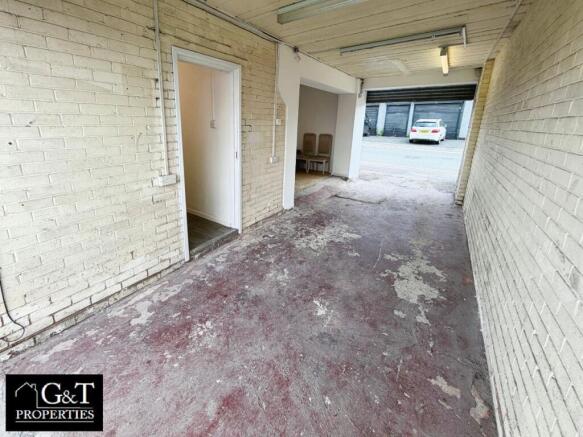 UNIT/GARAGE