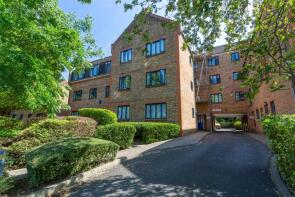 Flat 38, 47 Claremont House, Worcester Road, Sutton SM2 6PB