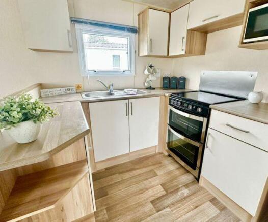 Abi Summer Breeze Kitchen Area At Hoburne Bashley 