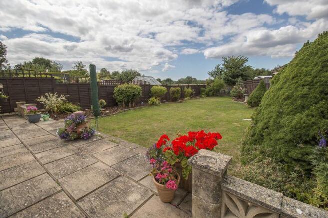 Rear Garden2
