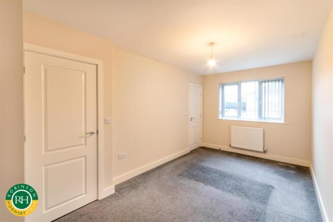 3 bed House for sale Image 12