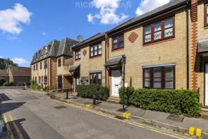 Flat 2, Castleview House, Bridgewater Terrace, Windsor SL4 1RF