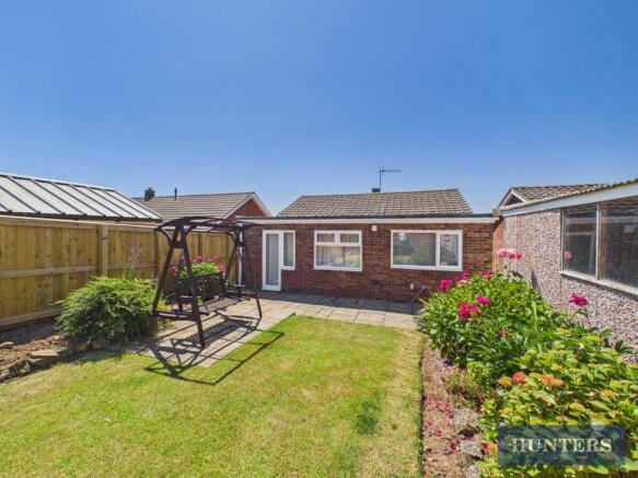 2 bed Detached Bungalow for sale Image 8