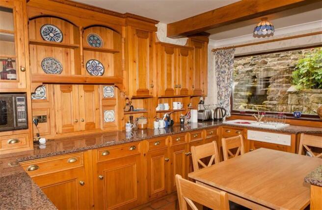 BREAKFAST KITCHEN