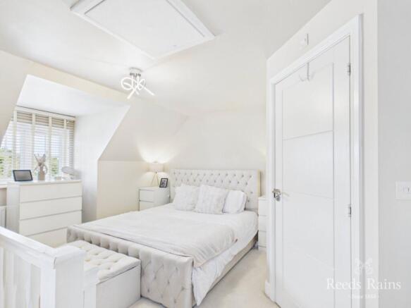 3 bed Semi-Detached for sale Image 12