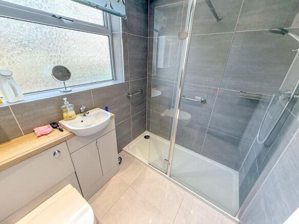 2 bed Semi-Detached Bungalow for sale Image 4