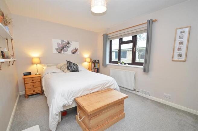 bedroom.JPG