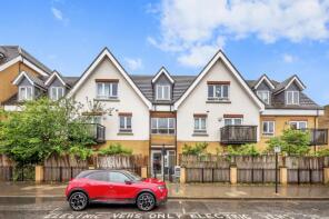 111, Featherstone Court, Dudley Road, Southall UB2 5GR