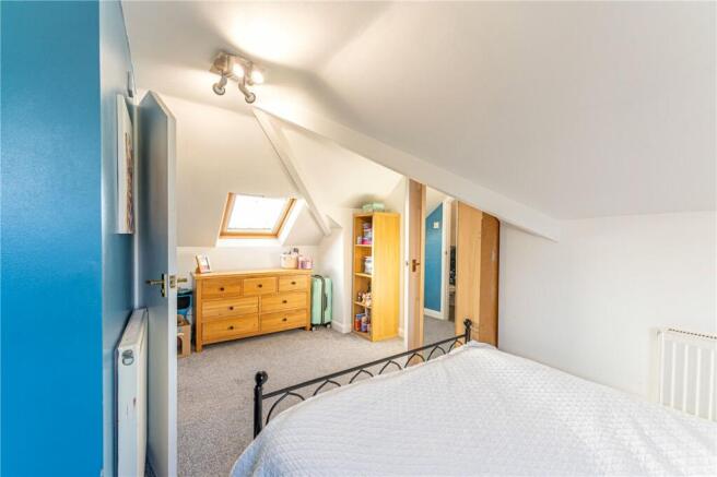 Attic Bedrom Away En