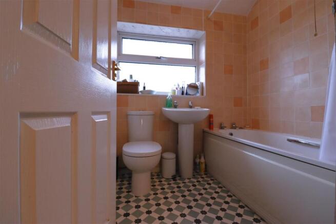 Edinburgh Avenue, Sawston photo 4
