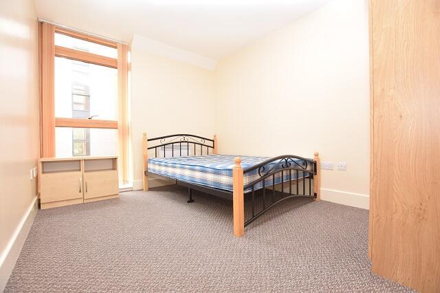 2 bed Apartment to rent Image 7