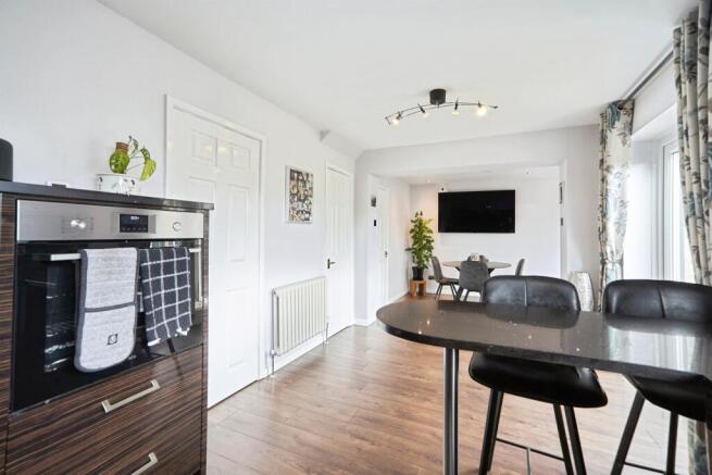 3 bed Detached for sale Image 6