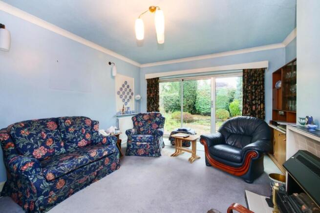 4 bed Detached Bungalow for sale Image 3