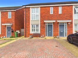 15, Vendeen Crescent, Worcester WR5 2FB
