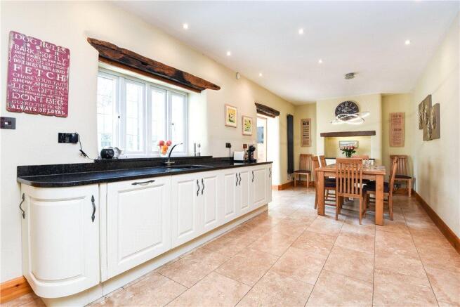 Kitchen/Dining Room