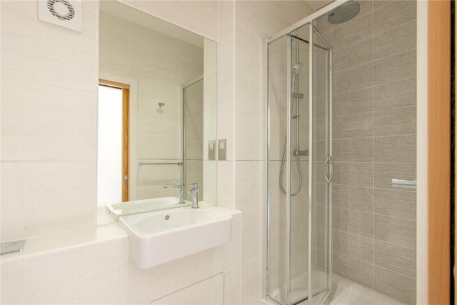 En Suite (Bed 3)