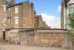 Ground Floor Flat, Kings Parade, Okehampton Road, London NW10 3ED