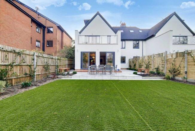 Garden-850x570.jpg