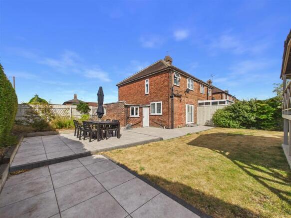 3 bed Semi-Detached for sale Image 10