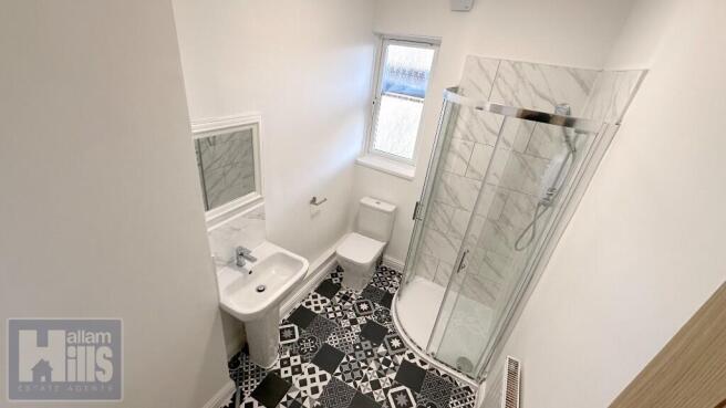 4 bed Terraced to rent Image 11