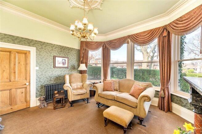4 bed Detached for sale Image 4