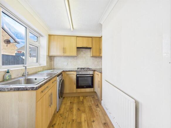 2 bed Semi-Detached Bungalow for sale Image 4