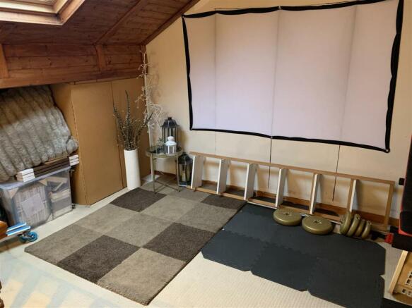 OCCASIONAL ATTIC BEDROOM