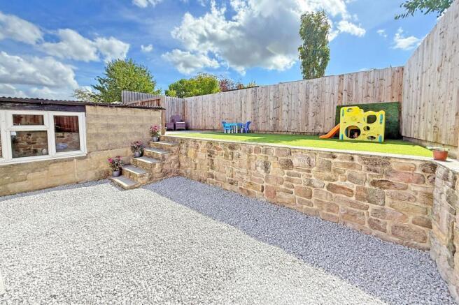 2 bed Semi-Detached Bungalow for sale Image 10