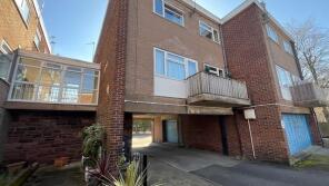 34, Balfour Court, Balfour Crescent, Wolverhampton WV6 0BH
